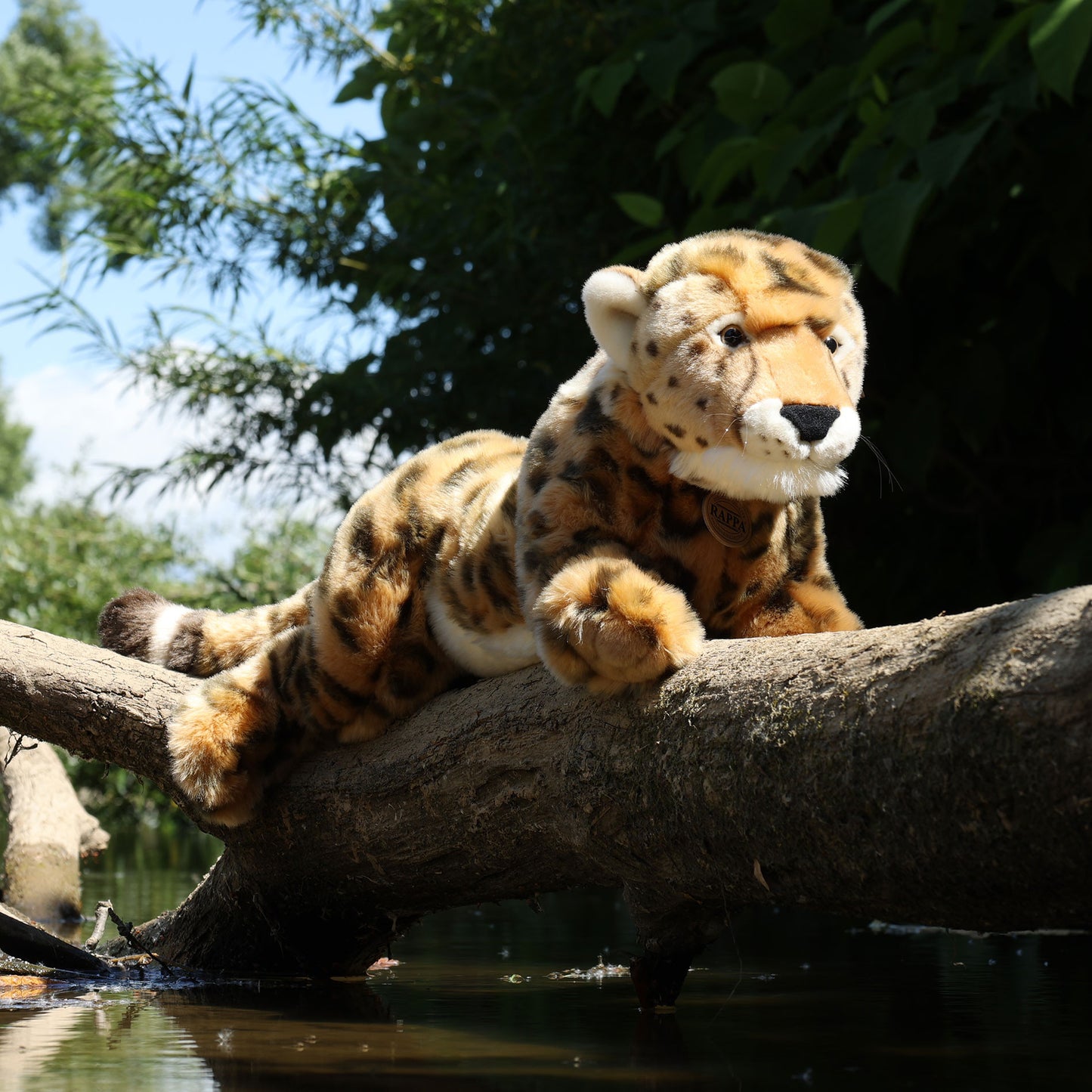 Gepard Raubkatzte liegend Kuscheltier Plüschtier