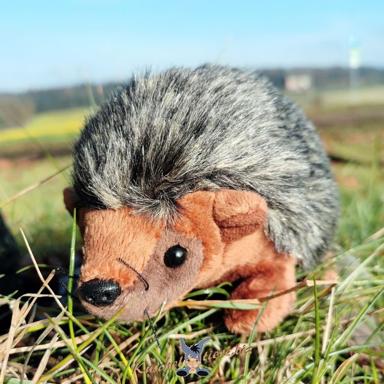 Igel Kuscheltier Wildtier Braunbrustigel Plüschtier HOGI