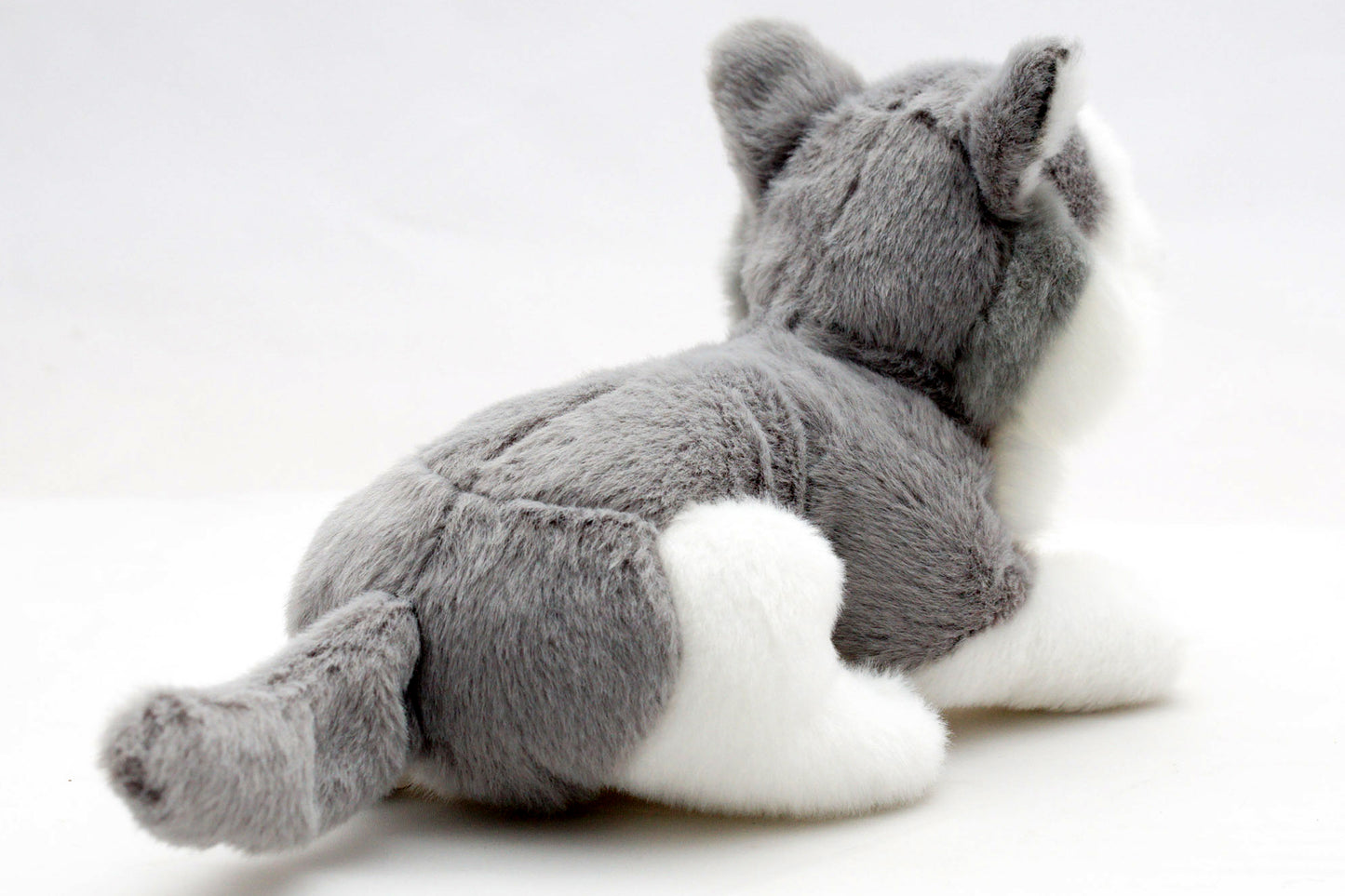 Husky Kuscheltier Schlittenhund liegend grau-weiß IOWA