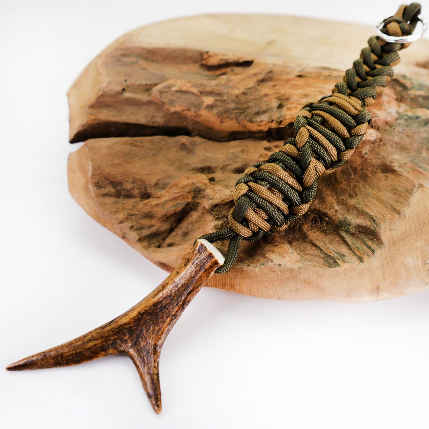 Paracord Schlüsselanhänger REAL DEER XXL