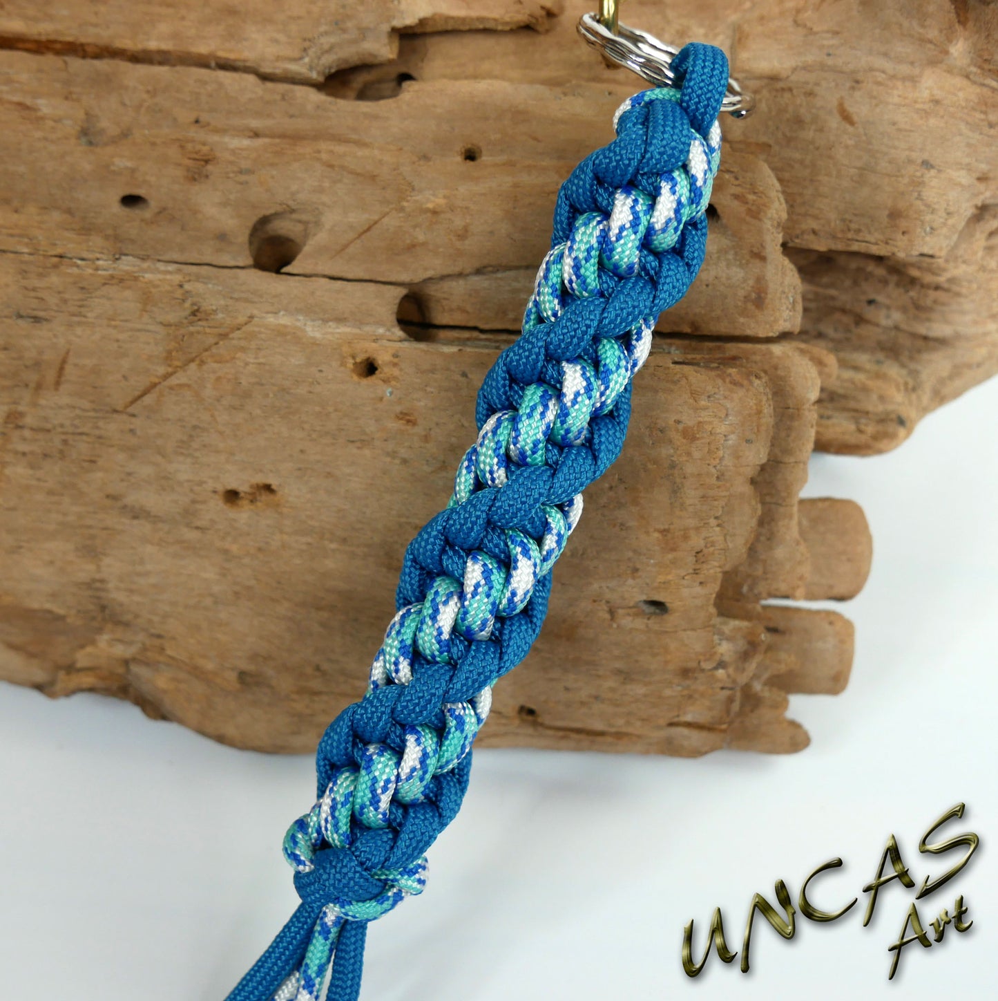Paracord Schlüsselanhänger TWISTER - ozean türkis blau / blue shock