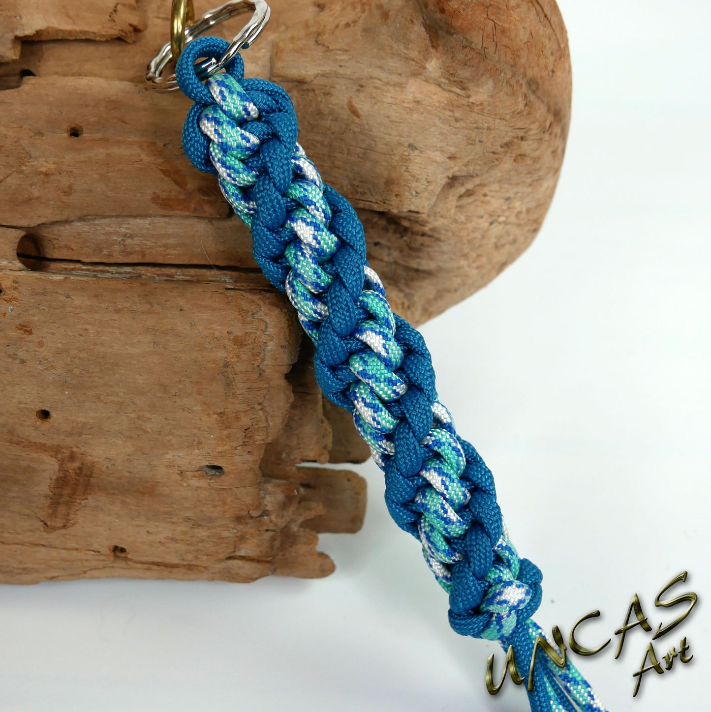 Paracord Schlüsselanhänger TWISTER - ozean türkis blau / blue shock