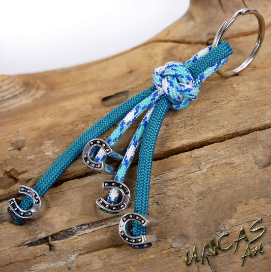 Paracord Schlüsselanhänger 4 Hufeisen blue shock / ozean türkis
