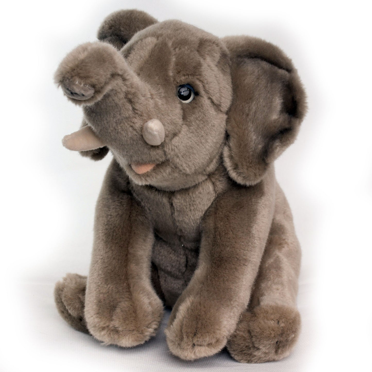 Elefant sitzend 22cm hoch, 36cm lang