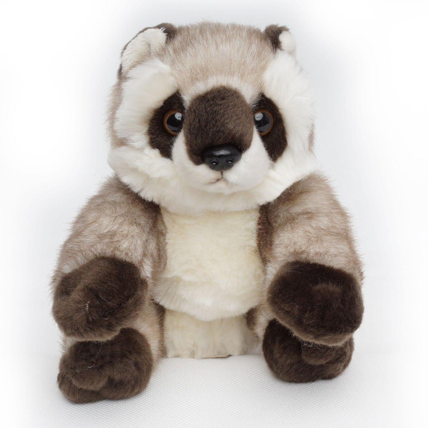 Waschbär Kuscheltier sitzend Plüschtier